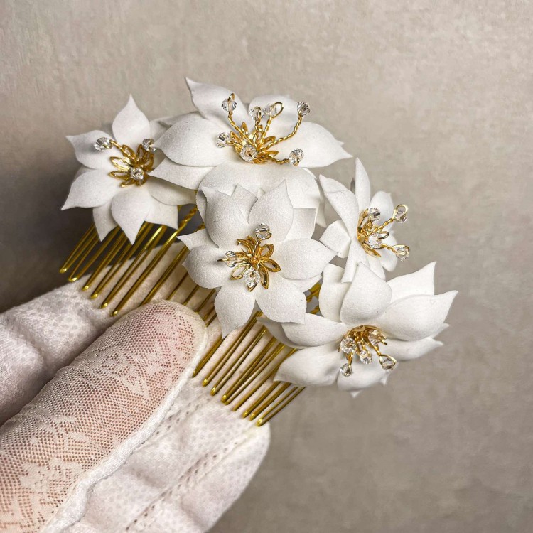 bridal jewelry for hair.jpg