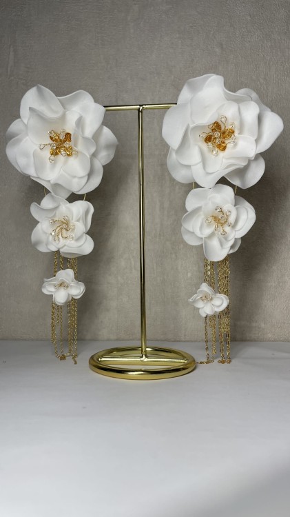 Large oversized bridal earrings with big flowers (2).jpeg