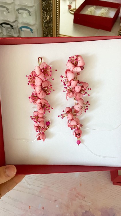 Pink fuchsia flower earrings, floral boho jewelry, wedding accessories (1).jpg