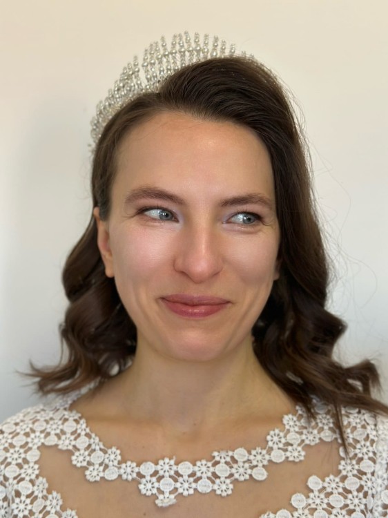 ozdoby slubne do włosów, kwiatowa tiara diadem (5).jpg